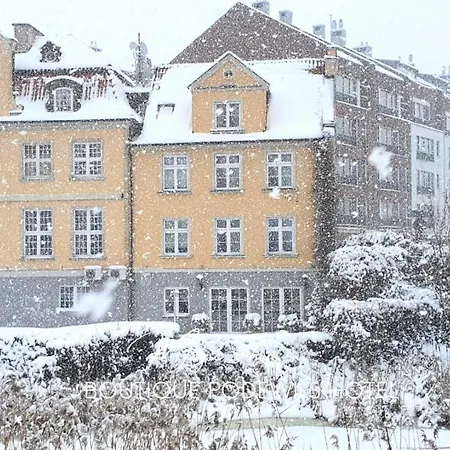 Отель Podewils Old Town
