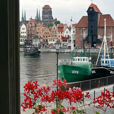 Отель Podewils Old Town 5*
