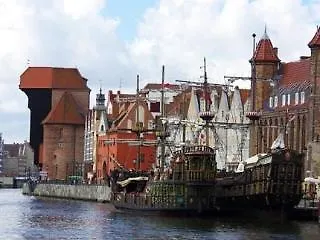 Отель Podewils Old Town 5*